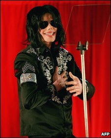 [MichaelJacksonO2.jpg]