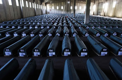Srebrenica+Genocide+Coffins+in+Potocari.jpg