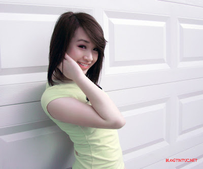 Top 10 HOT Girl Việt năm 2009 Petin+%2810%29