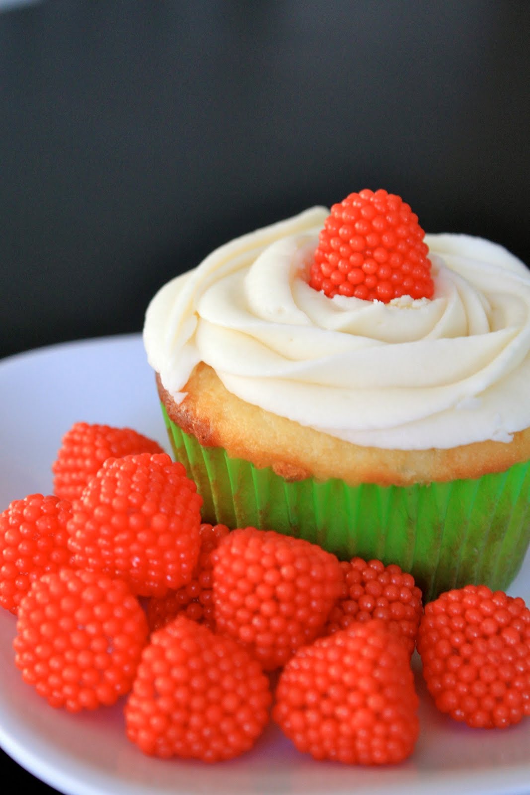 Baked Perfection Lemon Cupcakes with Raspberry Filling Baked Perfection Lemon Cupcakes with Raspberry Filling