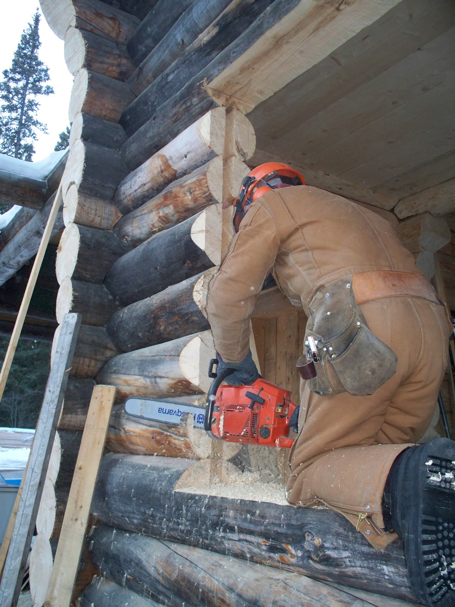 091208%2Bcutting%2Bwindow%2B(4)%2Bsmall.jpg