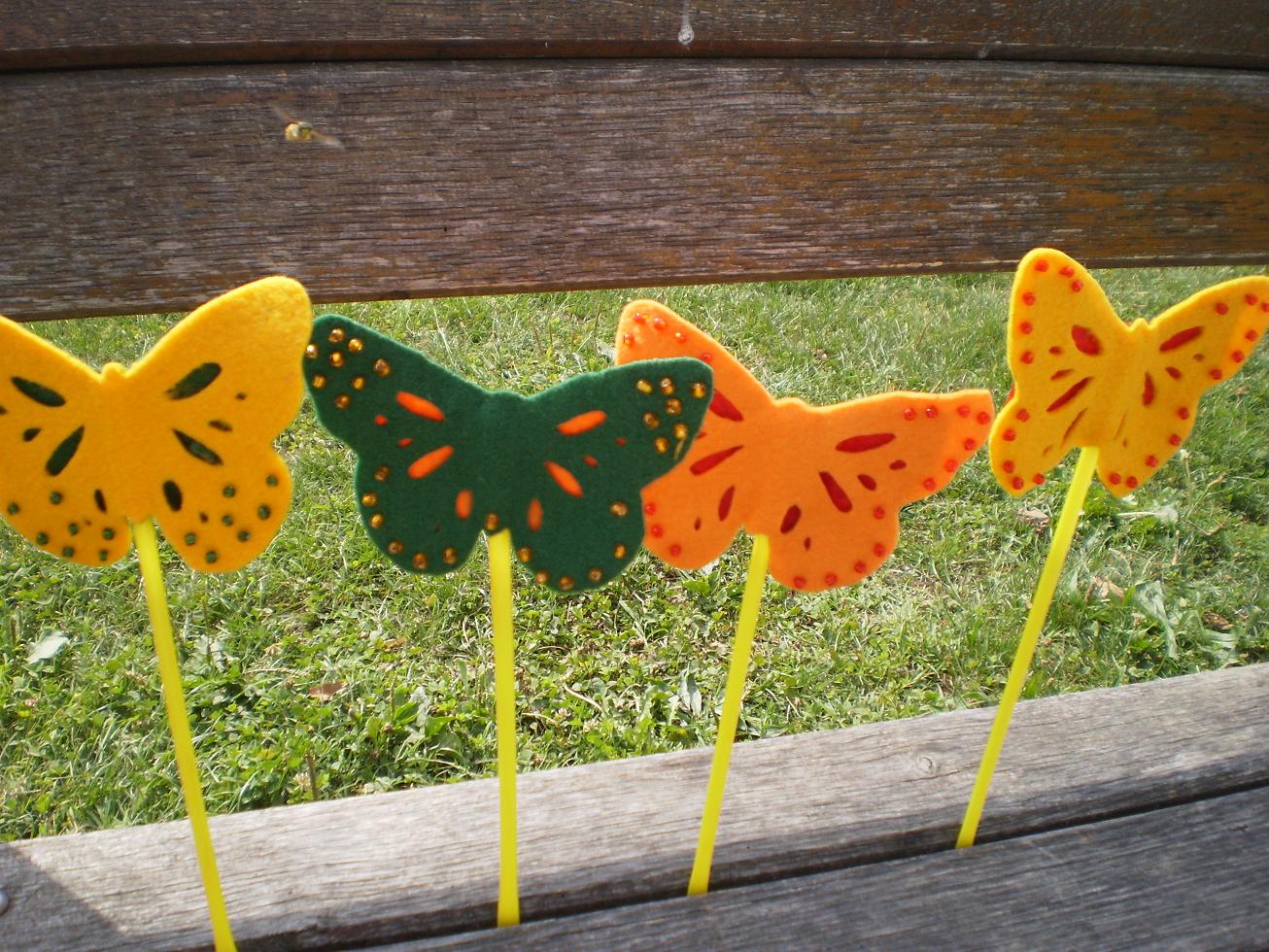 leptiriću &scaron;areniću