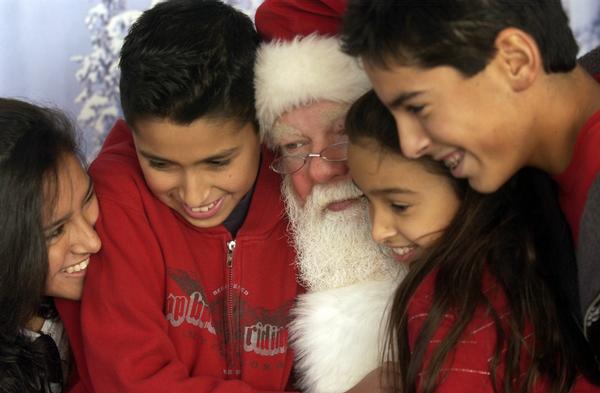 [santa+with+kids]