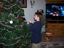 jaden decorating the tree