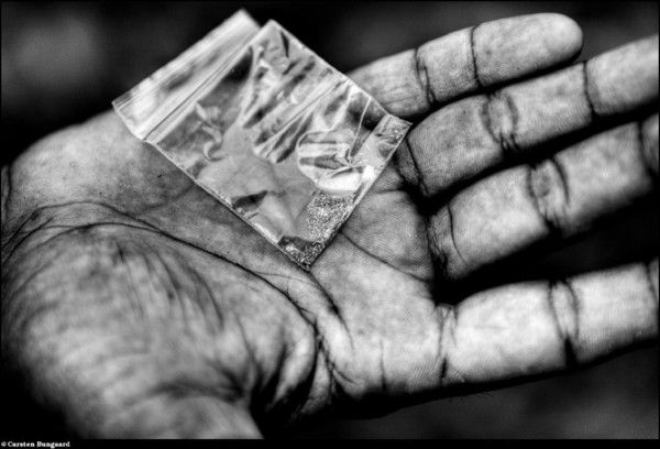 [gold_mining_05.jpg]