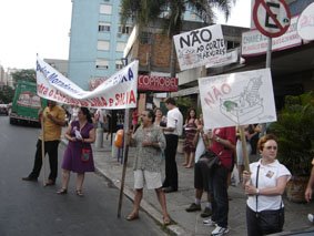 [protesto+1.jpg]