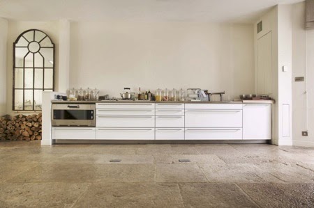 [michaeliskitchen.jpg]