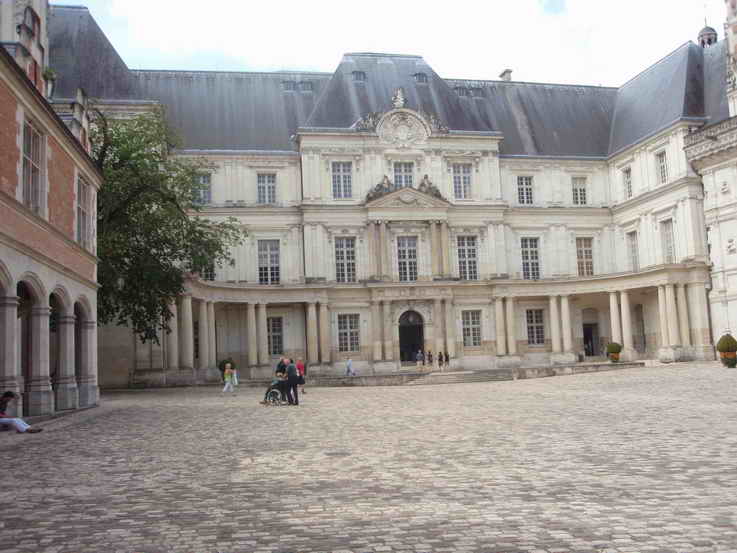 [blois4.jpg]