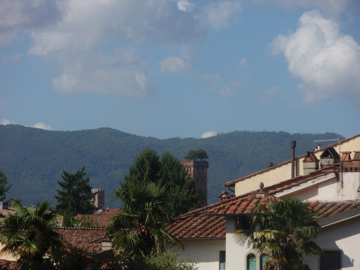 [lucca9.jpg]