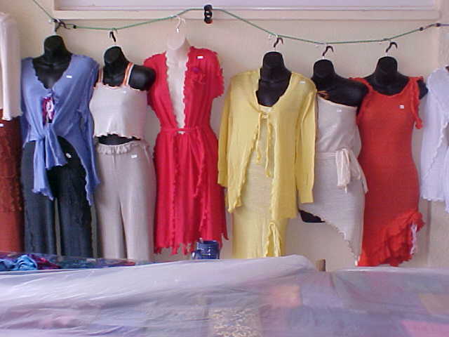 [COLL002.JPG]