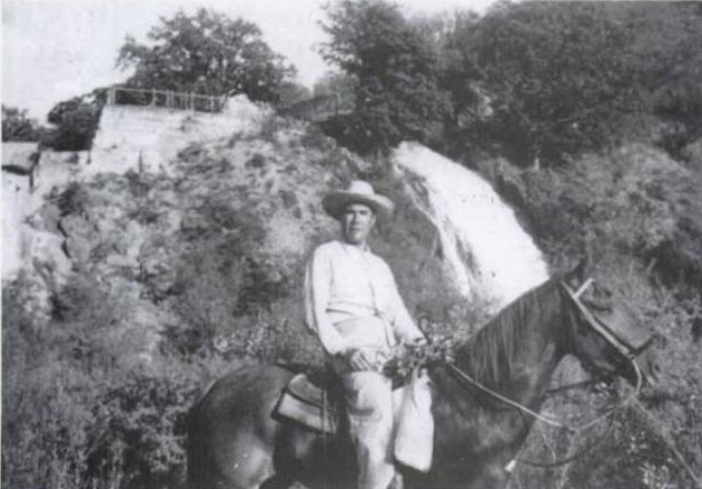 Monterrey, México Dr. Eduardo Aguirre Pequeño