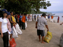 Acara Bersih Pantai Bunaken