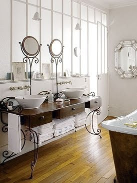 Una casa Parisina: Baño Vintage | diseño de interiores en casa