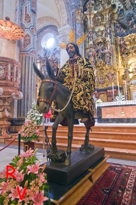 [2010funcionsagradaentrada8.jpg]