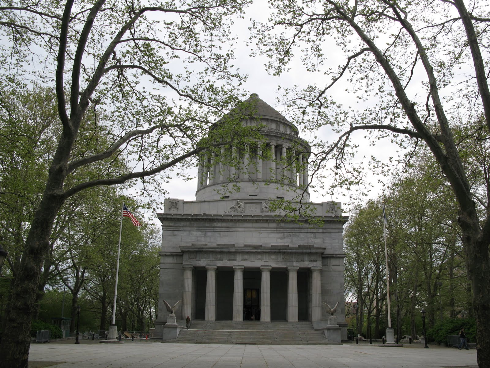 Spend a wonderful day at Fort Tryon Park in New York City BOOMSbeat