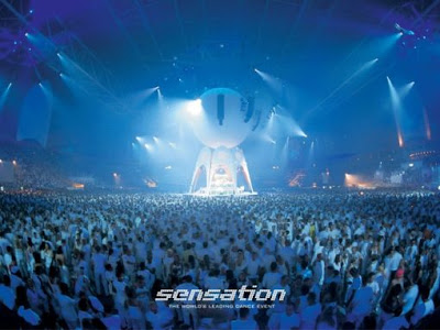 sensation-white-2008.JPG