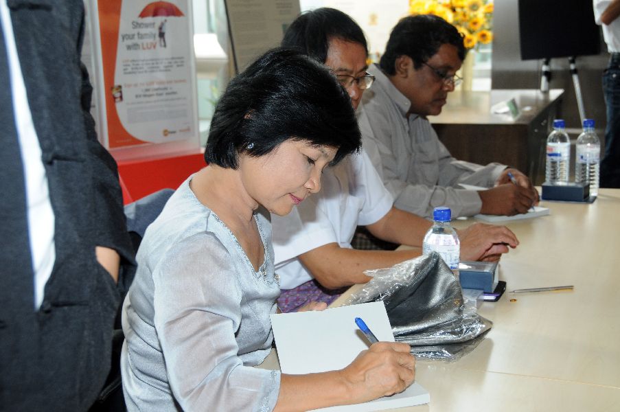 [SG-BUR-LIT-014.jpg]