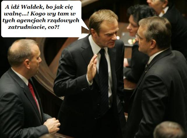 [tusk_+fot..jpg]