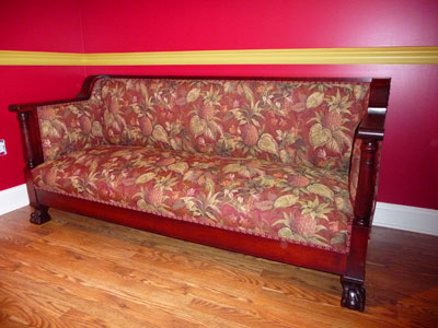 [sofa-antique-after-refinishing.jpg]