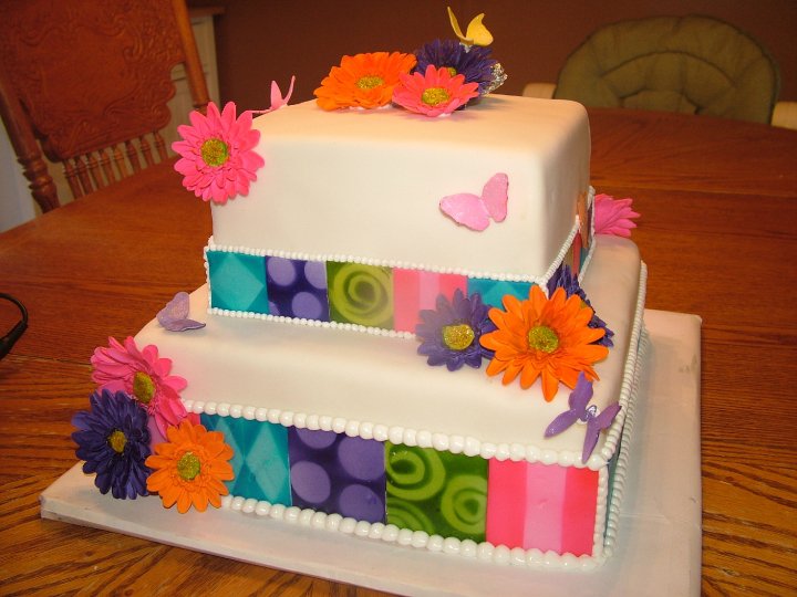 gerber daisy cakes. This is my new favorite cake!