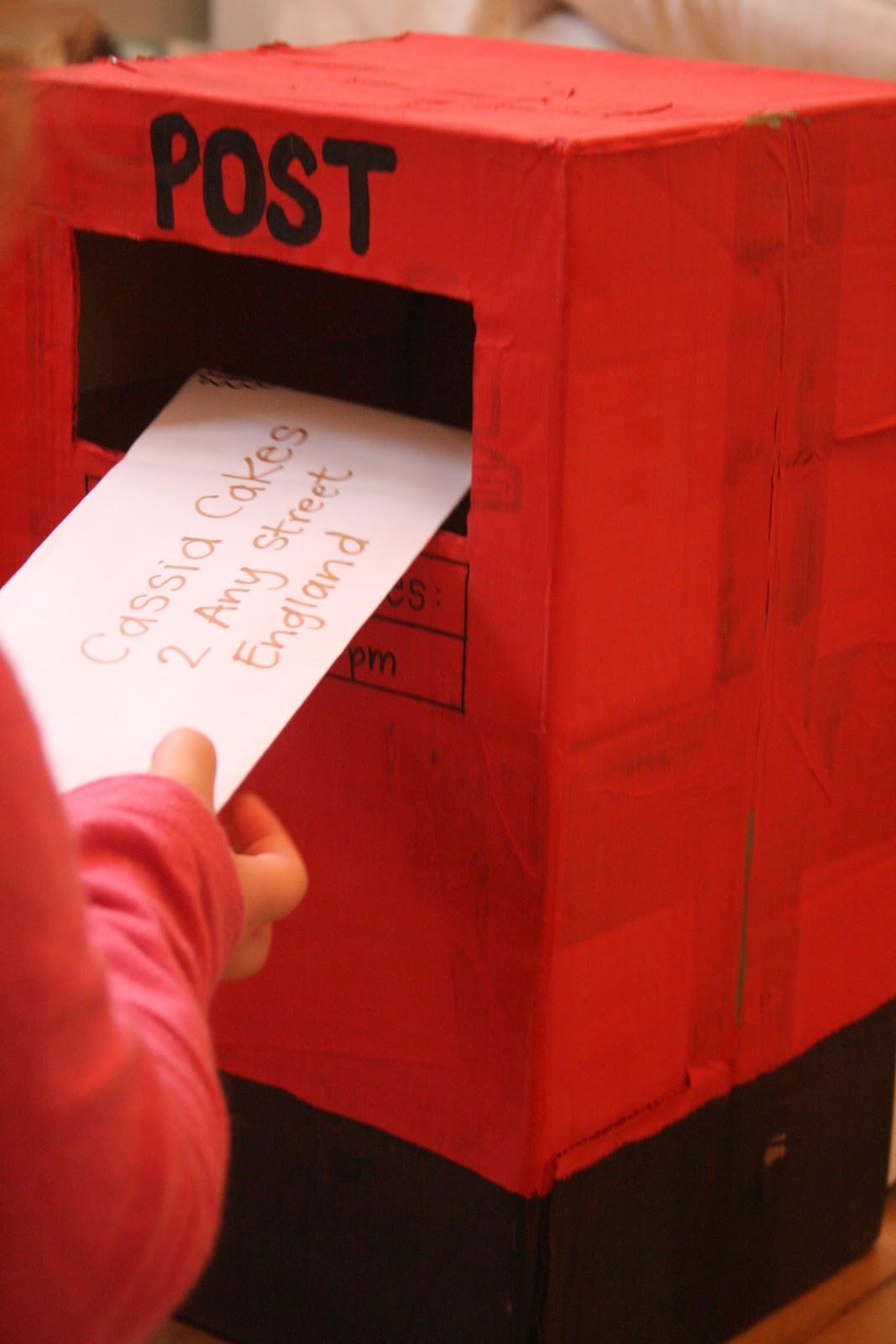Ideas out of the mist: How to make a post box / letter box (model) for kids  school project