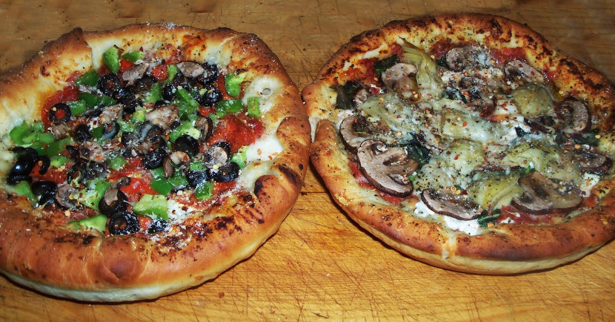 The Foodie Fixx Crusty Stuffed Crust Pan Pizza with Ricotta, Gouda