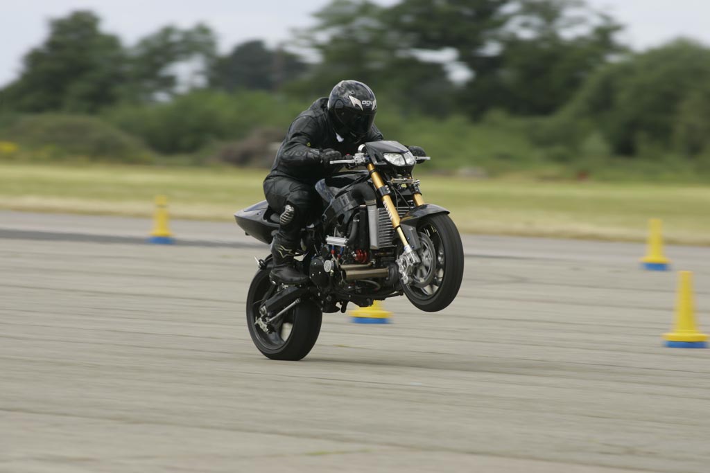 BomberGarage Ghostrider World Wheelie Record 2006