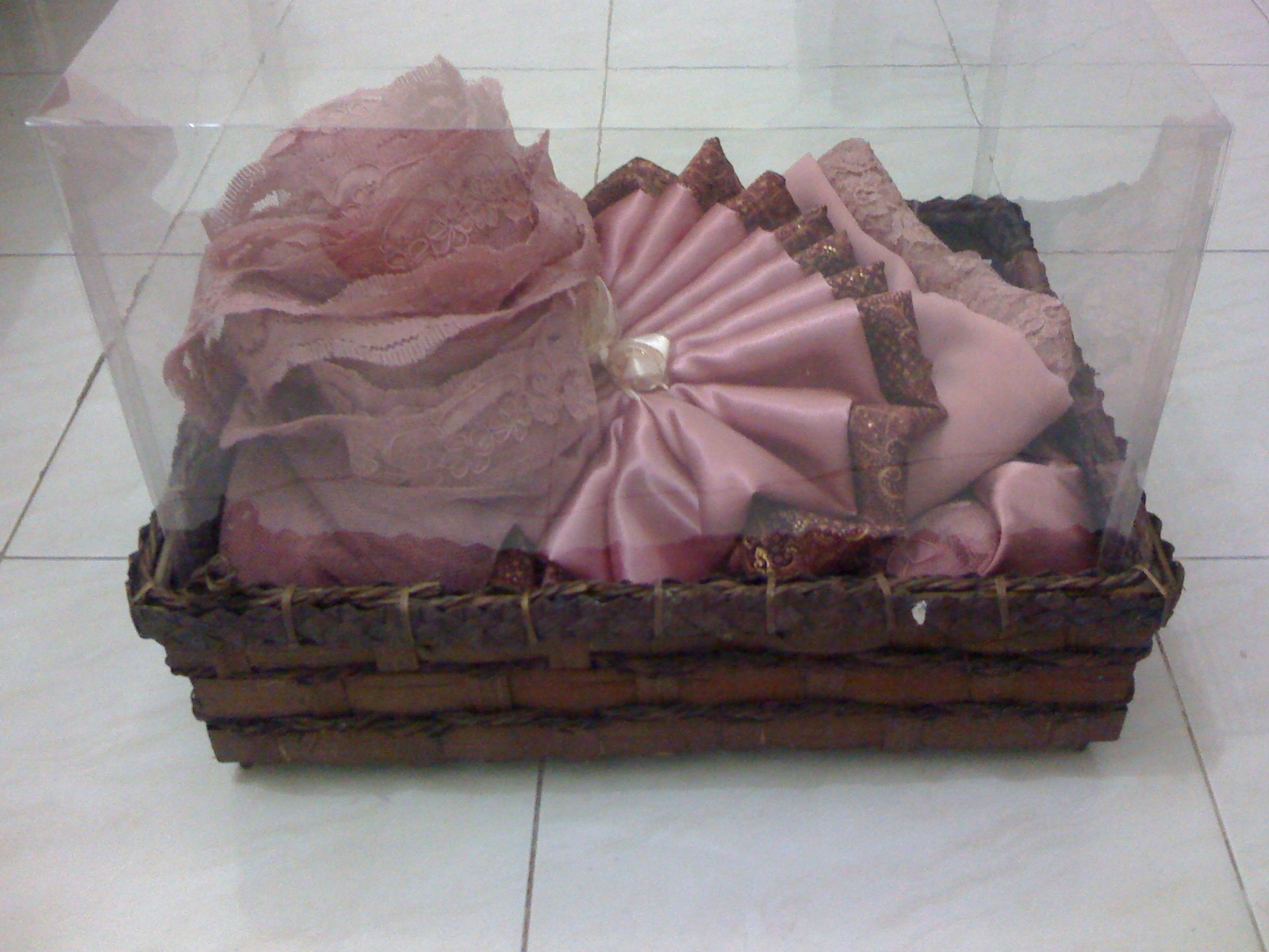 MeBoxes Kotak Seserahan Seserahan Lamaran Windy