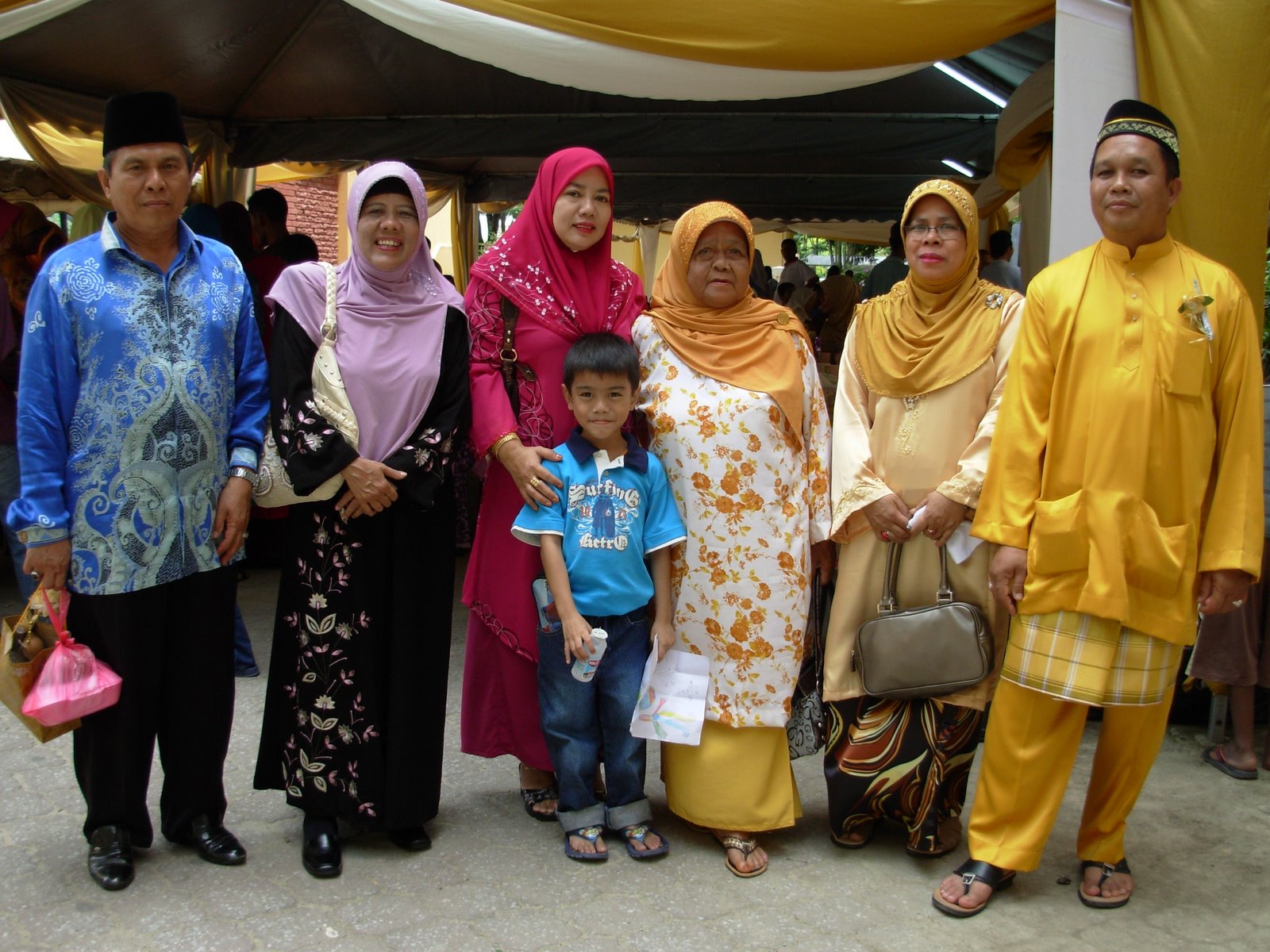 [KENDURI+G+RAMAI.JPG]