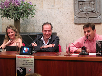 ALEJANDRA, PABLO Y YO