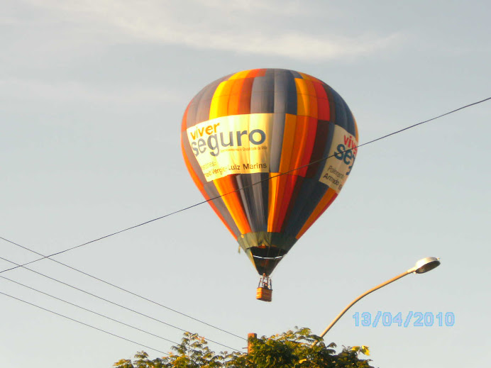 Balão no ceu da Vila Borges