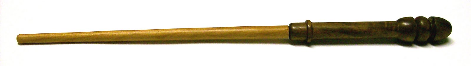 [Wand+68+-+walnut+and+alder+wand.jpg]