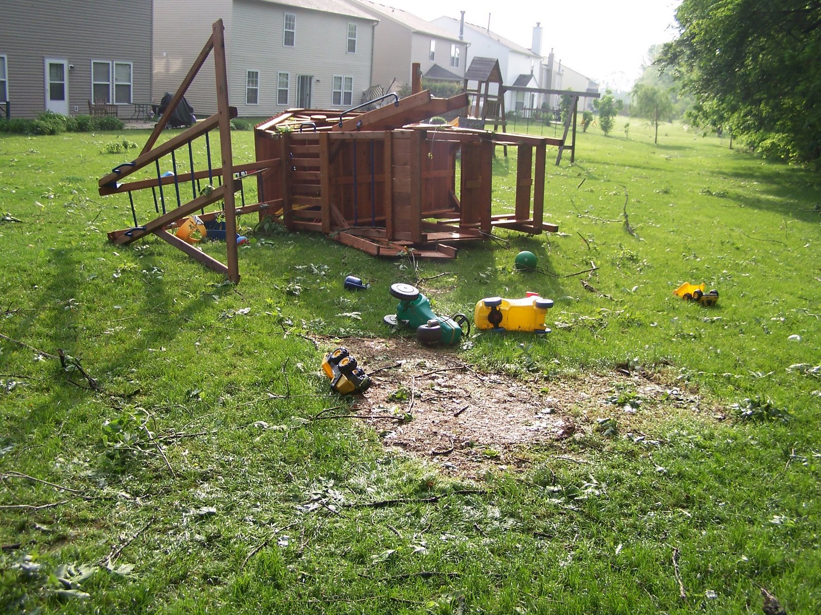 [Storm+Damage+024.JPG]