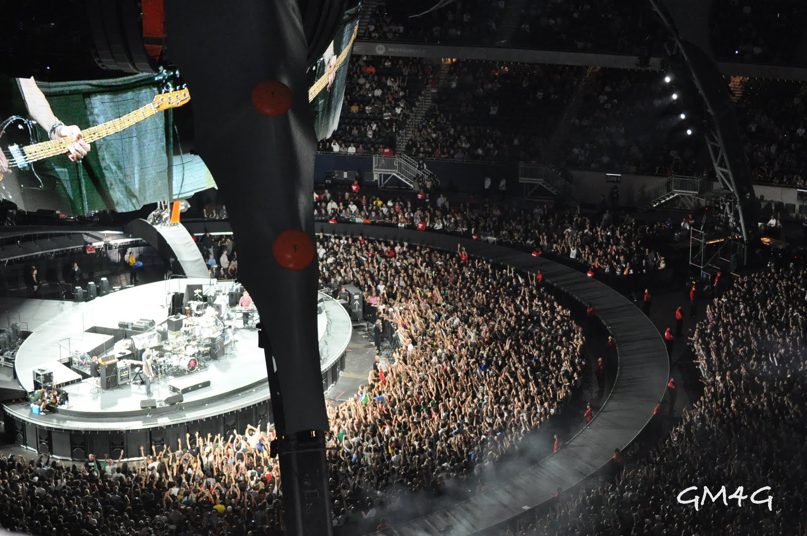 [U2+112.JPG]