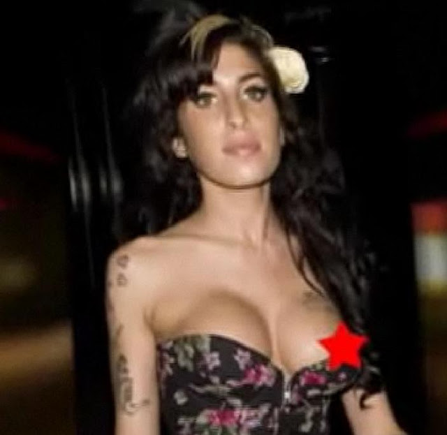 Amy Winehouse candid wardrobe malfunction
