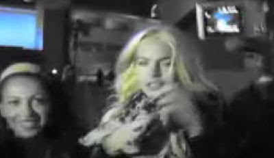 Lindsay Lohan Mobbed After Lakers Game At Staple Center