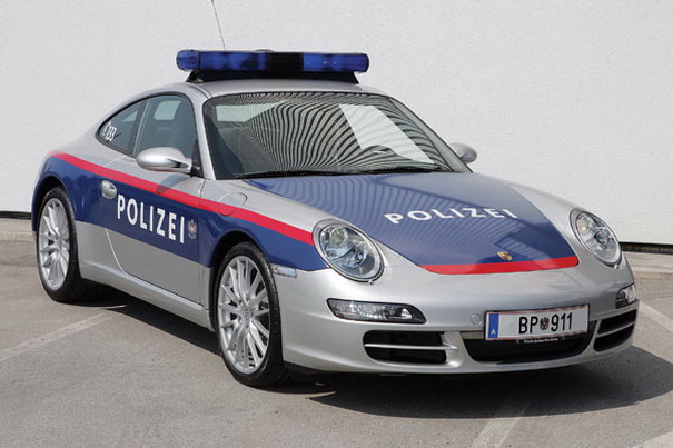 Lambo+cop