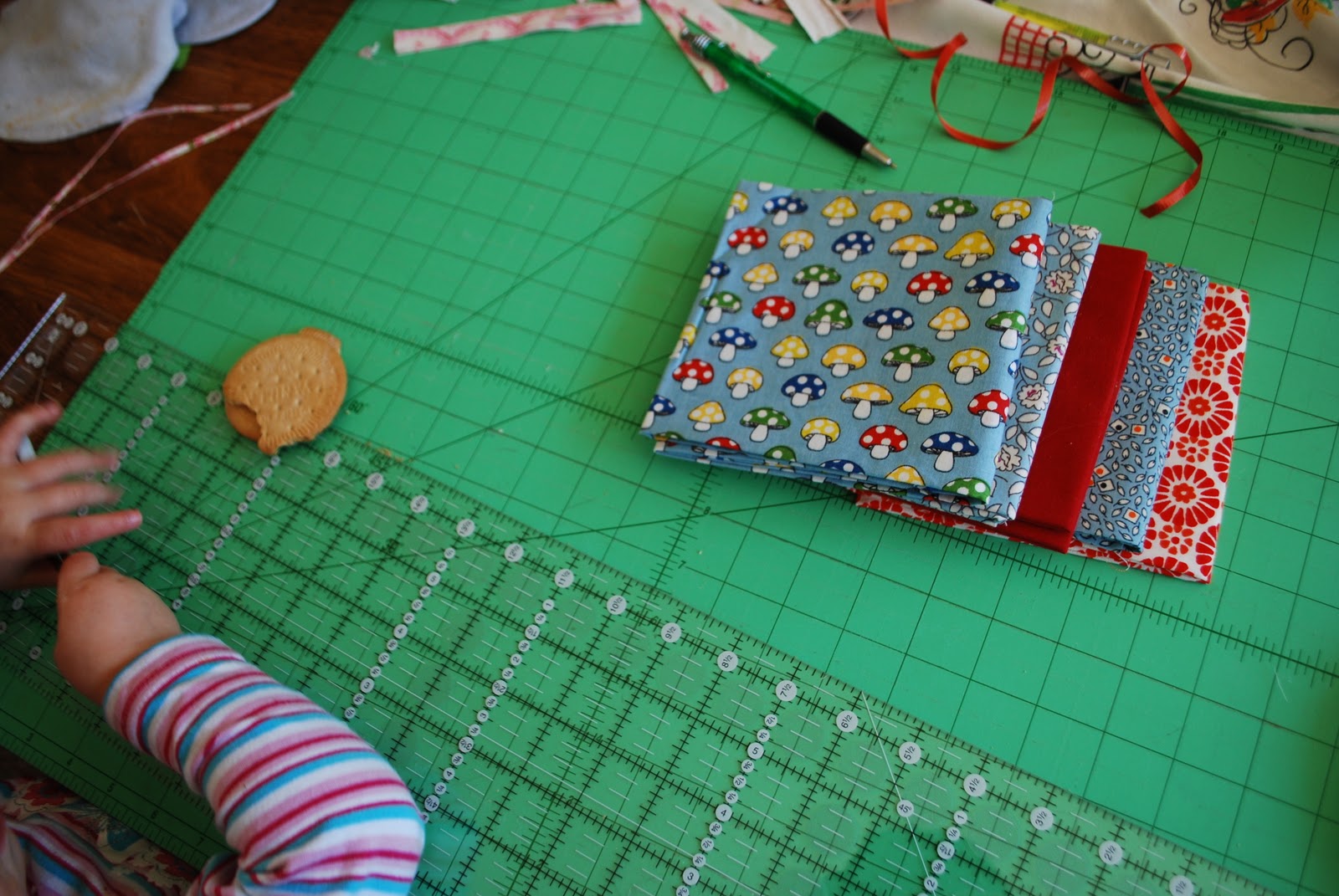 DEB ROBERTSON WRITES.... Tutorial for Simple Squares 12 1/2 inch block...