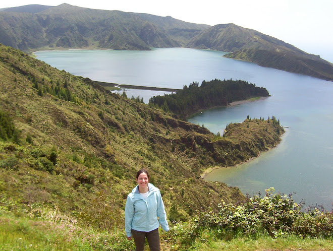 Moi devant Lagoa de Fogo