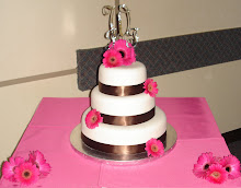 Pink Gerbera Wedding Cake
