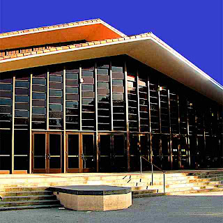Dinkelspiel Auditorium - Stanford University (c) David Ocker