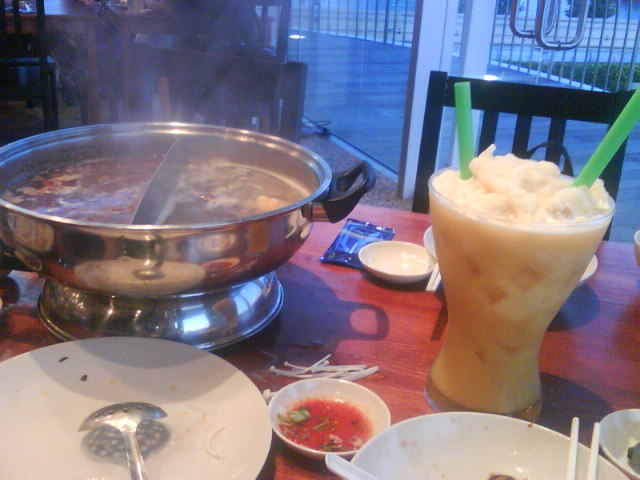 Steamboat at vivo city