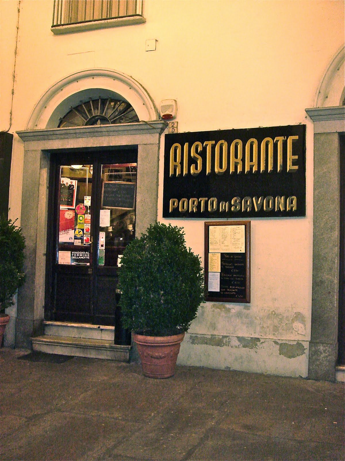 DailyTourist Torino, Italy Porto di Savona Ristorante