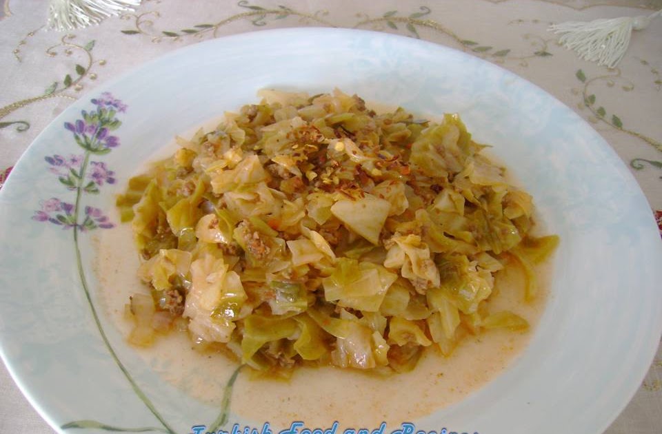 Turkish Food and Recipes Cabbage with Ground Meat (Kapuska)