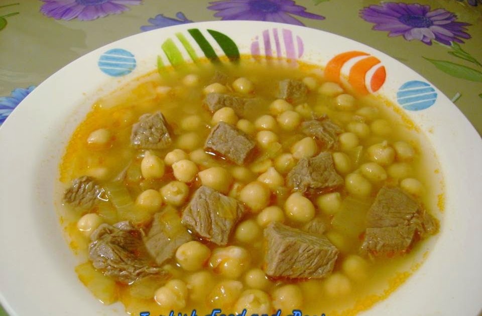 Turkish Food and Recipes Chick peas with Beef (Etli Nohut Yemegi)