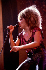 US-Superstars: Singer Tina Turner (am 21. 02. 1985 in Drammenshallen, Norwegen)