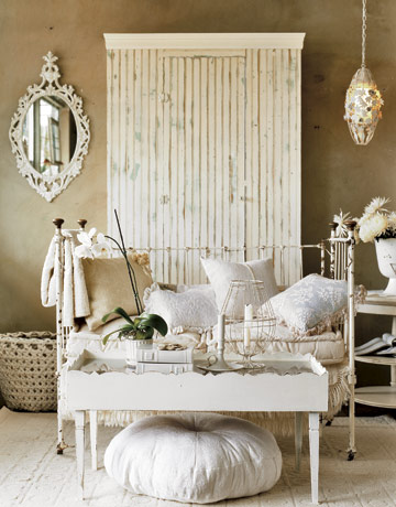 [White-daybed-table-GTL0205-de.jpg]