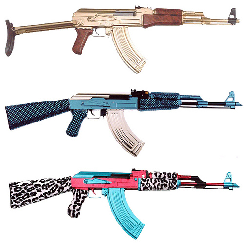 birds of a feather Girly Guns > Yowza!