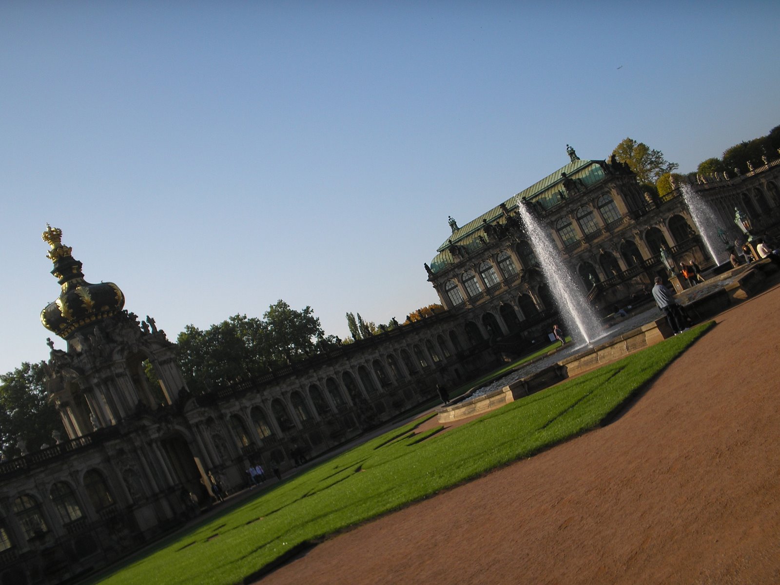 [Zwinger2.JPG]