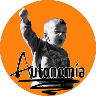 [autonomia+niño+puño[1].jpg]